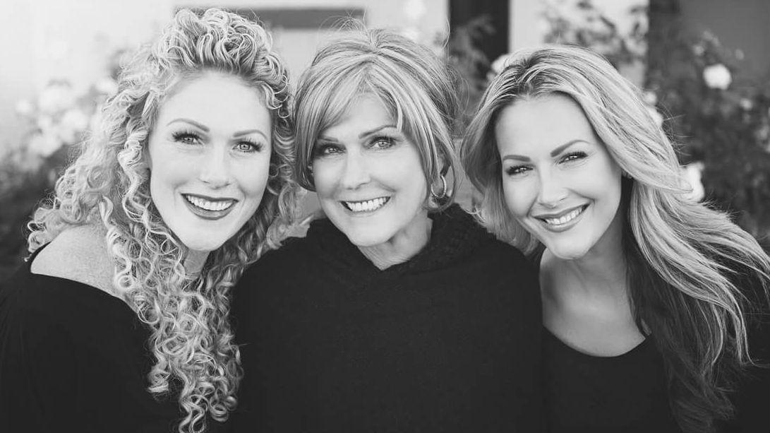 A Permanent Mark: Cancer survivor receives tattoo – KHQ
